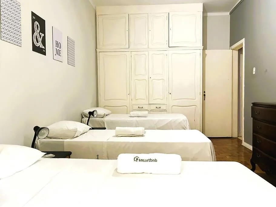 Apartamento Amplo no Posto 6-1